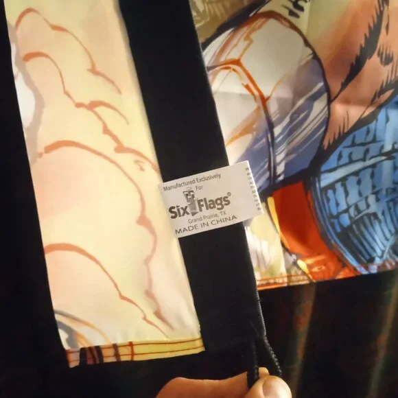 Wonder Woman flag - Picture 4 of 6